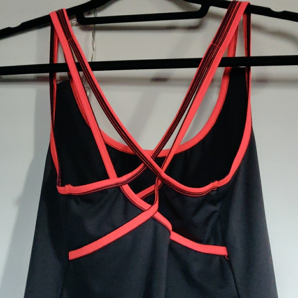 Workout Tank Top - Picture 2 of 5